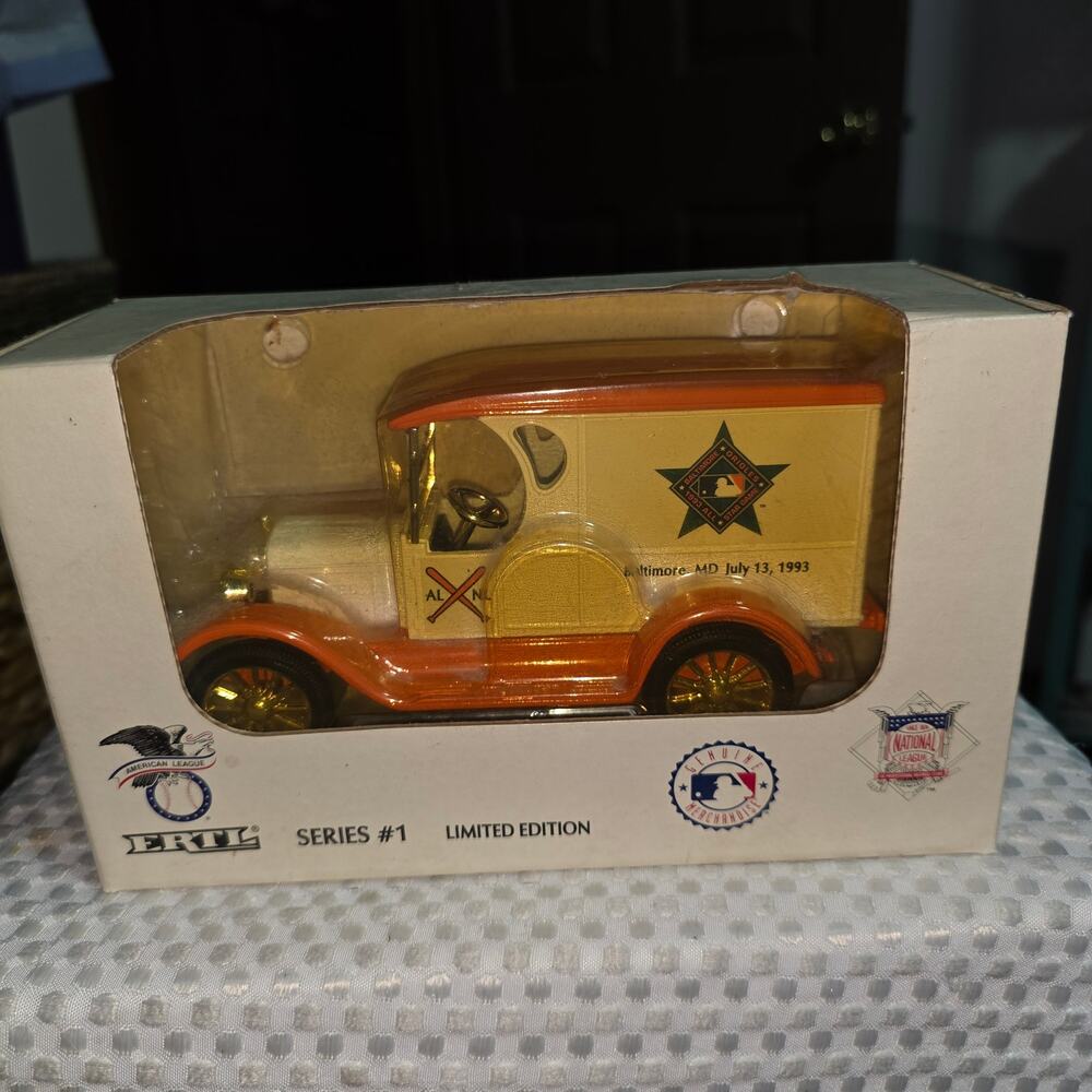 ERTL 1993 BALTIMORE ORIOLES ALL STAR GAME LE DIE CAST TRUCK